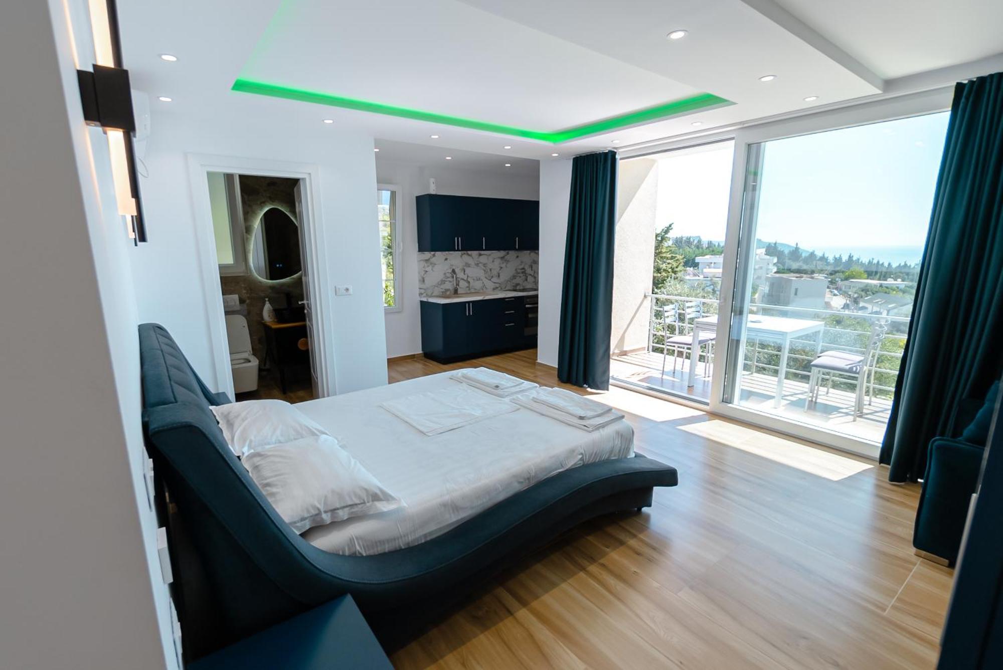 Kotarja Apartments Dhërmi Eksteriør bilde