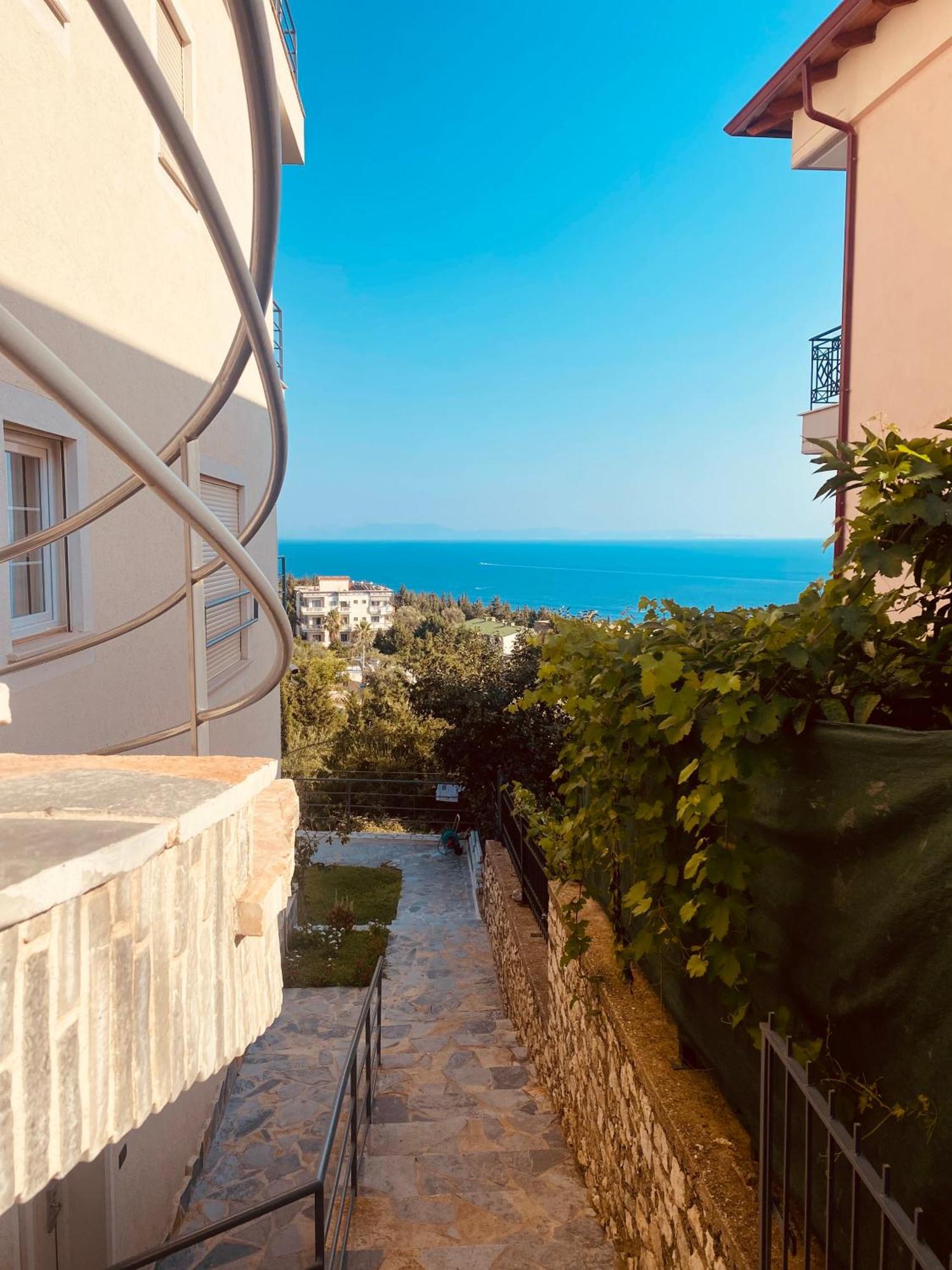 Kotarja Apartments Dhërmi Eksteriør bilde